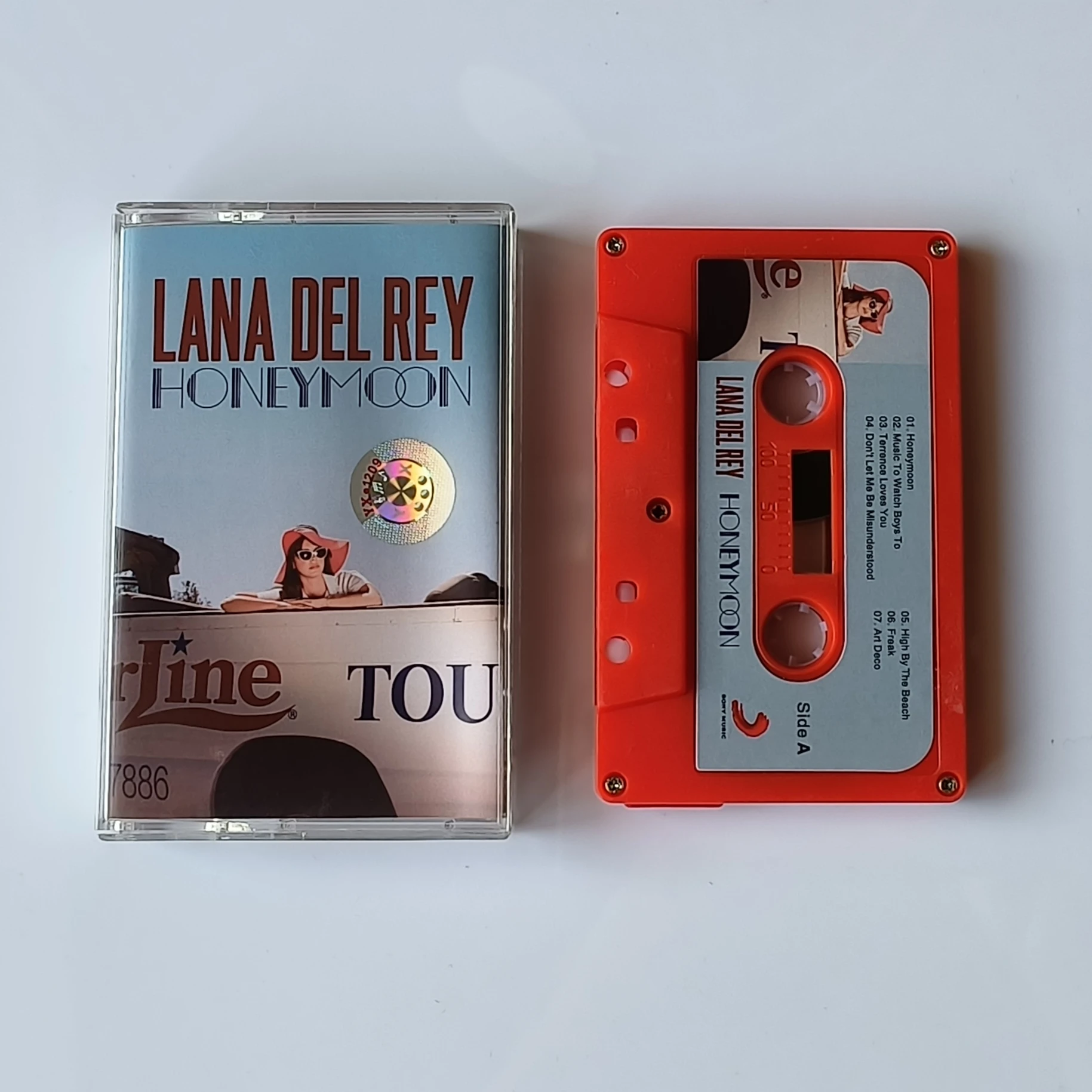 

New Lana Del Rey Music Tape Lizzy Grant Honeymoon Album Cassettes Cosplay Recorder Walkman Car Soundtracks Box Party Music Prop