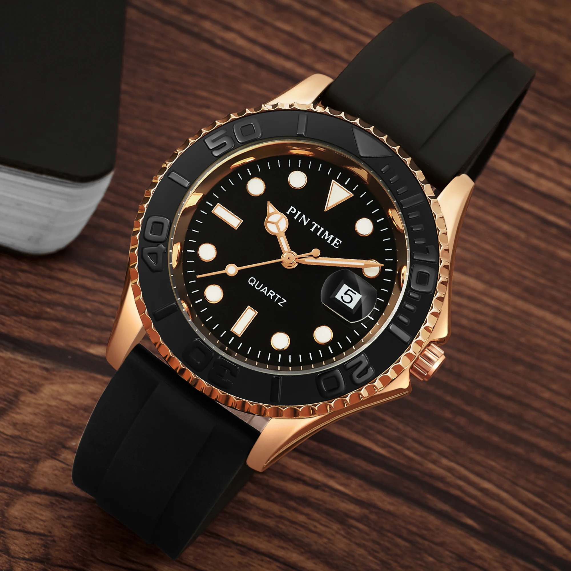 PINTIME Watches Luxury Men Sports Fashion Quartz Wristwatch Silicone Strap Stainless Steel Cover Leisure Waterproof Date Reloj