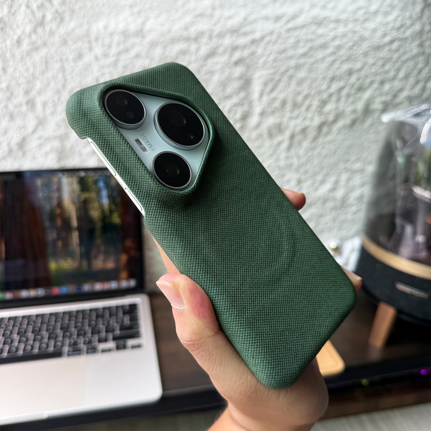 Durable Cowboy Cloth Texture Magnetic Anti-Fall Phone Case