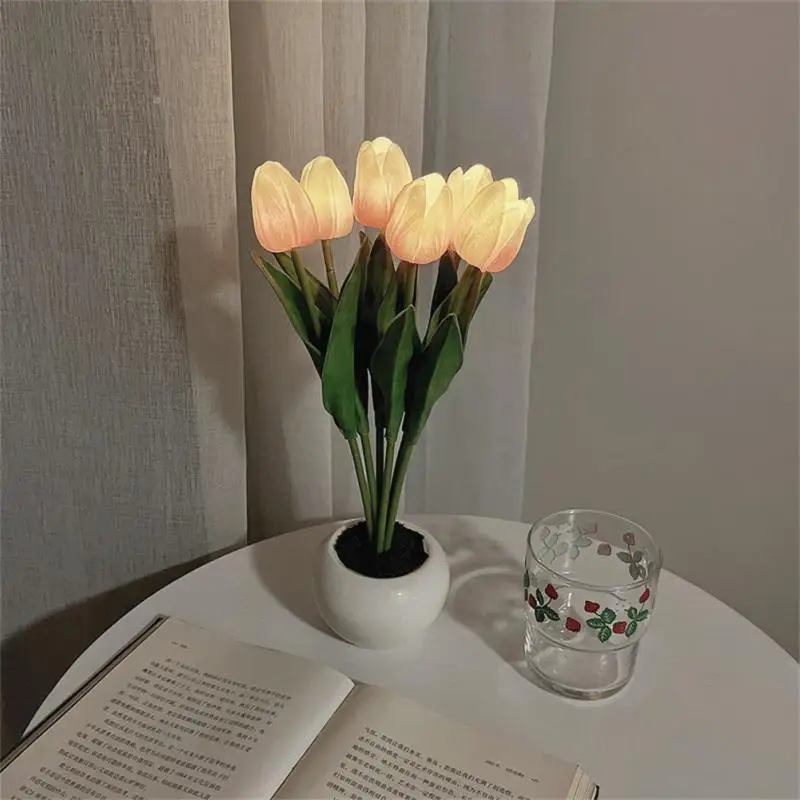 

Tulip Table Lamp Battery Operated Portable Night Light Simulation Flower Bedside Lamp Gift for Bedroom Office Cafe Decor