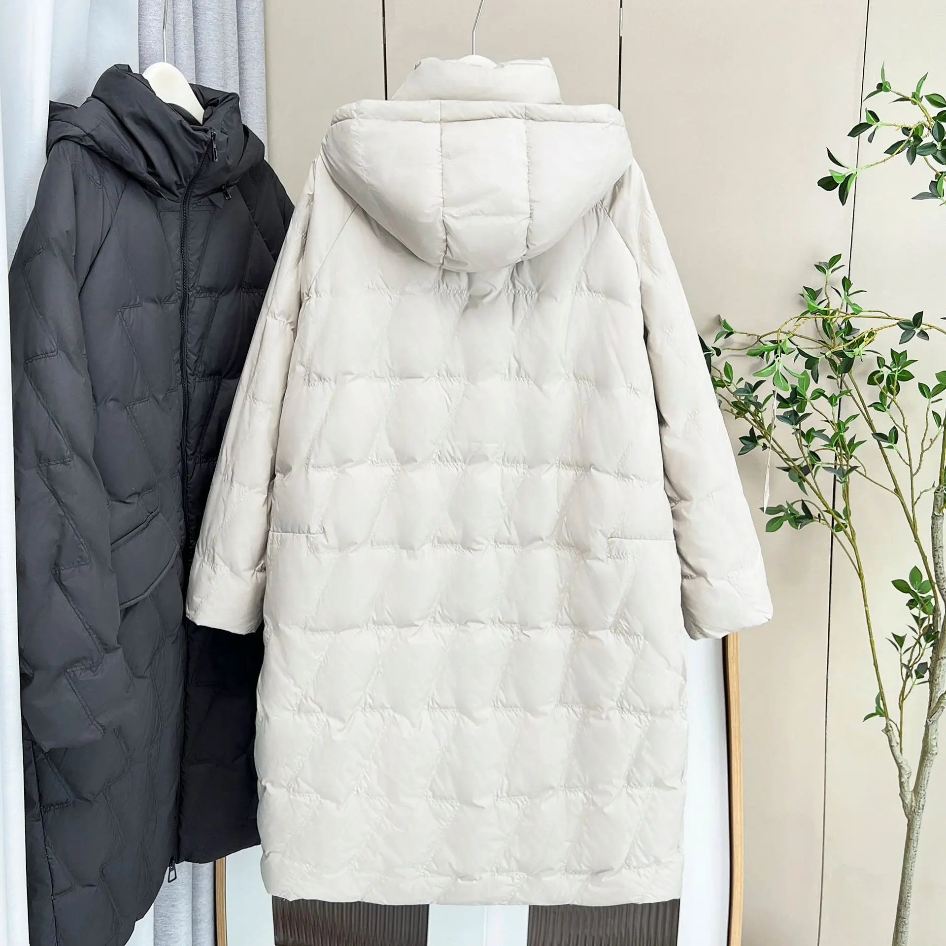 Plus Size Women Down Coat Winter Loose Thickening Z Pattern Hooded 50% White Duck Down Long Jacket 2786