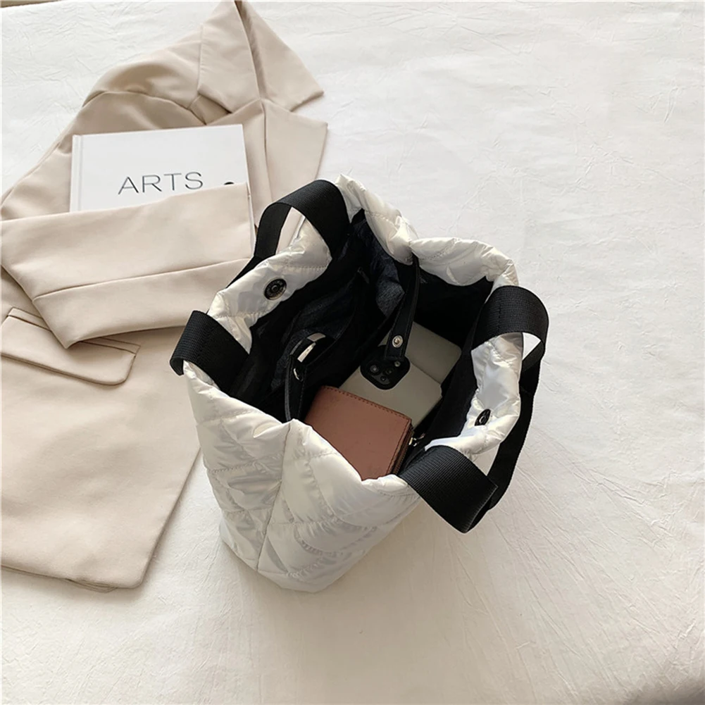 Women Quilted Hobo Handbag Large Capacity Casual Handbag Soft Solid Color Portable Cotton Girls Winter Bag