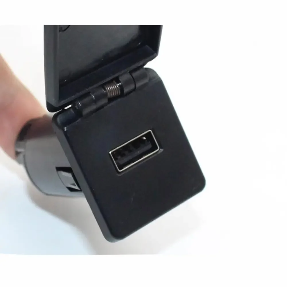 

Разъем USB типа A для Land Rover New Defender L663 90 + 110