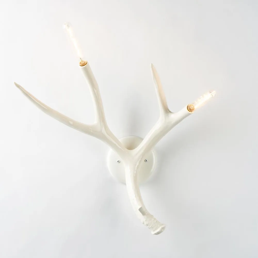 

Living room, dining room, bedroom, clothing store, white deer horn wall lamp decoration, resin wall lamp