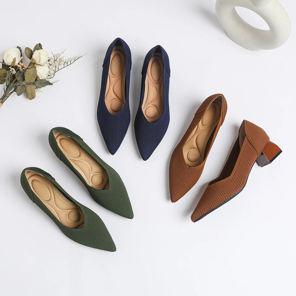 2025 New Women's High Heels Large 42/43 Fashion Pointed Anti slip Rubber Bottom Knitted Breathable Shoes 2