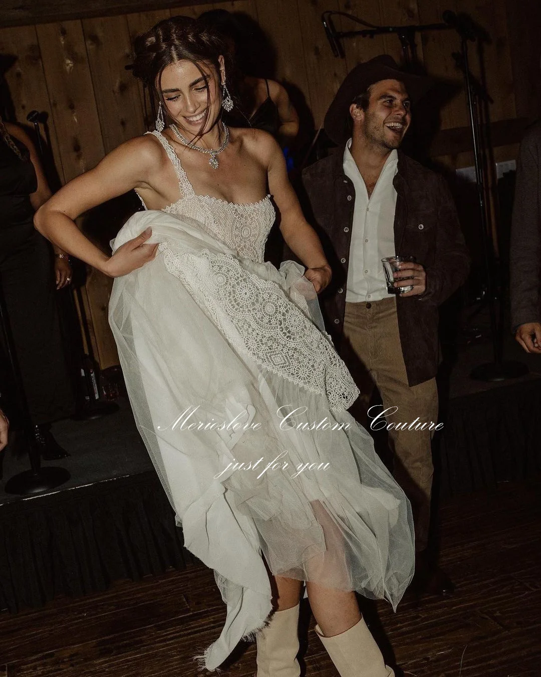 Рисунок 4 - Женское свадебное платье в стиле бохо Merioslove