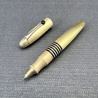 High Quality Luxury  Metal Signature Pen  Unique Design Metal Gel Pen 0.6mm , Birthday Gift, Pocket Pen signature design by ashley skempton farmhouse storage bench white