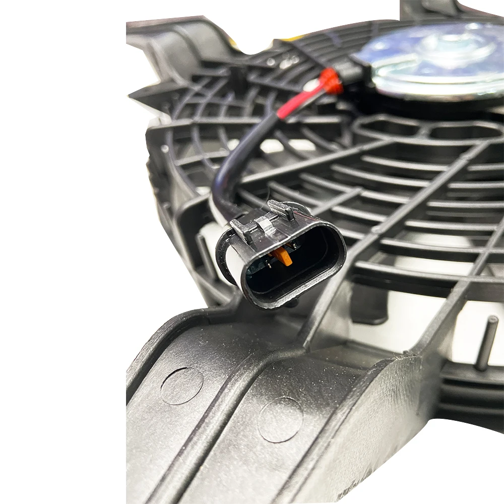 M Air Conditioner Condenser Fan Motor And Shroud for Mitsubishi Pajero Montero 3 4 III IV V73 V75 V77 V78 2000-2015 MR500911