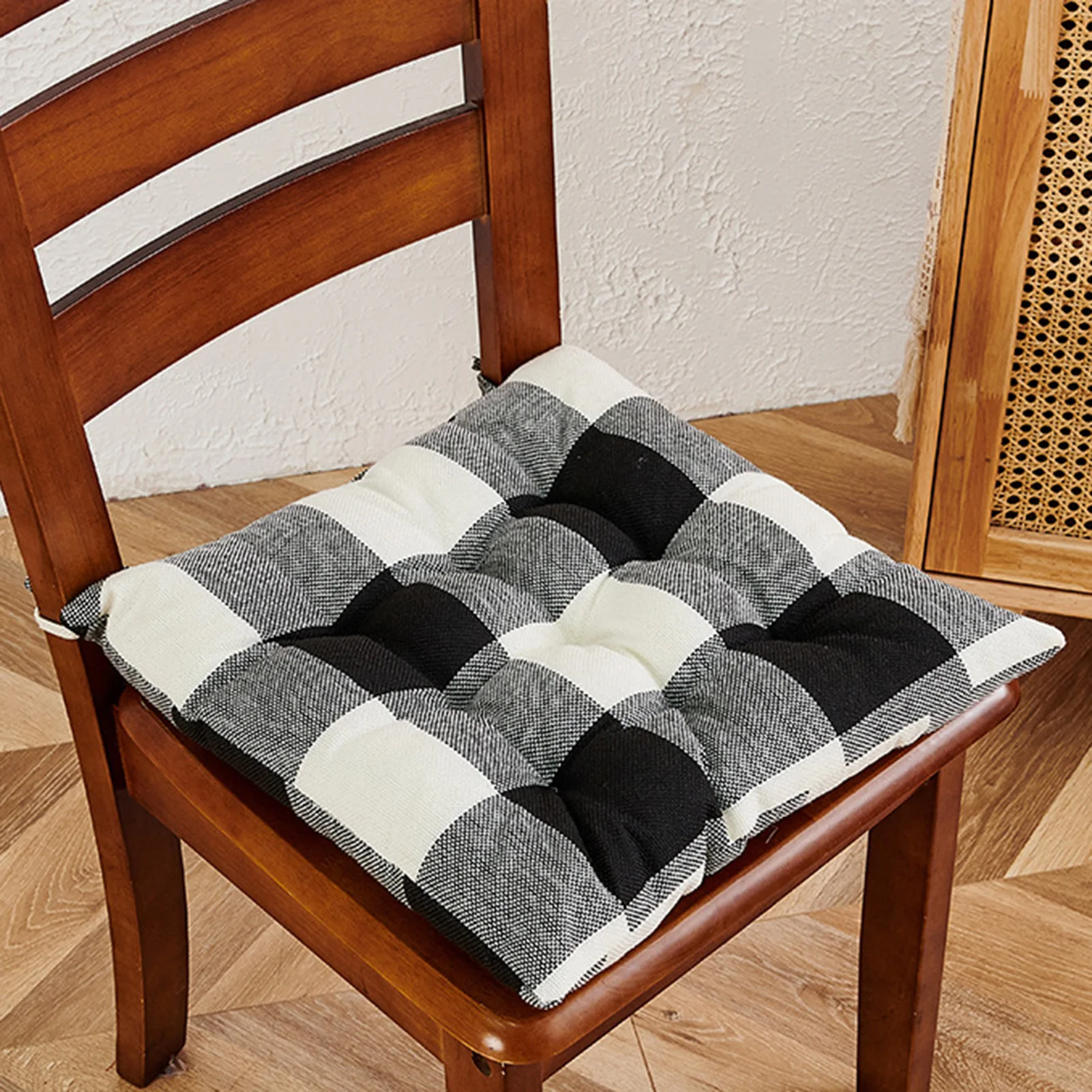 https://ae01.alicdn.com/kf/S912c4a7c8e0641d18f2c20e548d1323bq/40x40cm-Linen-Craft-Chair-Cushion-Pads-Buffalo-Gingham-Check-Dining-Kitchen-Office-Chair-Seat-Cushion-with.jpg