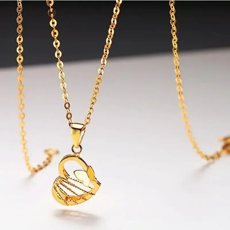 

1PCS Real 18K Yellow Rose Gold Pendant Women's Loving Heart Drawing Butterfly Pendant Gift With 18K Rolo Chain Jewelry Lady