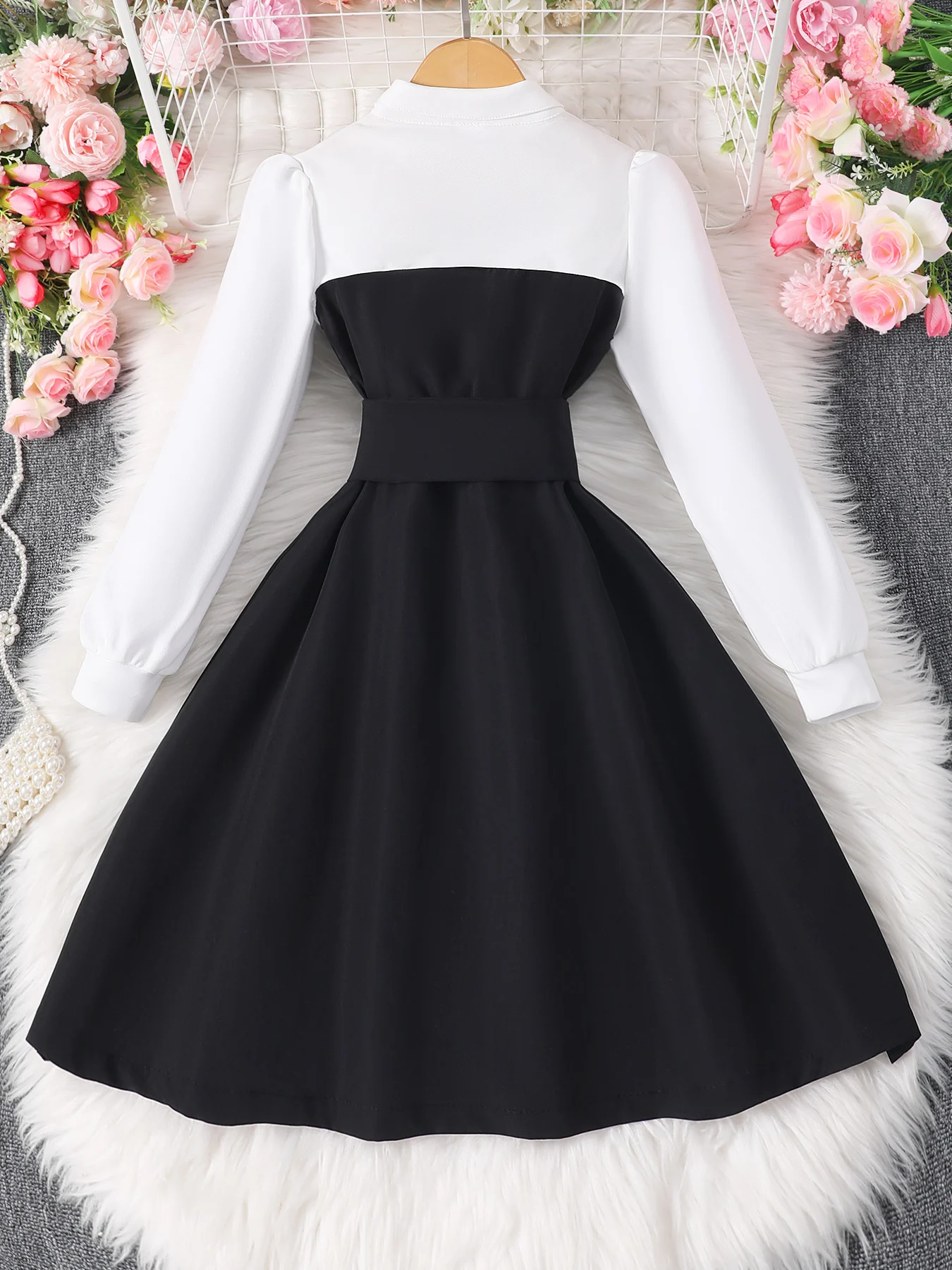 Girls Long-Sleeve Contrast Color Dress 2