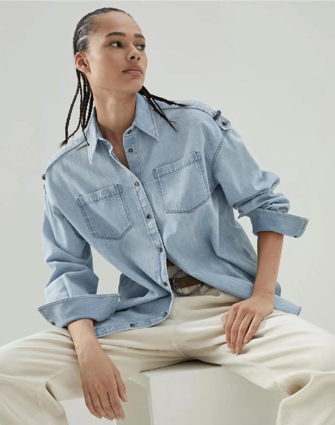 Рисунок 2 - Модная женская блузка 2023