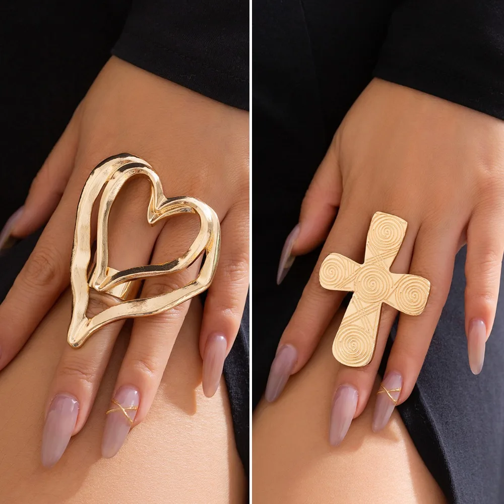 Anello statement donna con croce e cuore in metallo grande_voghion.com