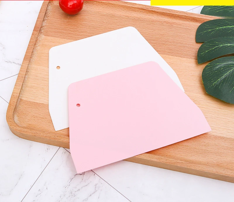 Bake Scraper Trapezoidal Cream Cake Dough Knife Plastic Scraper