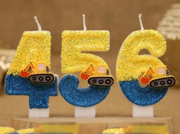 Cute Creative Engineering Car Excavator Numbered Birthday Candles Fashion Gift Decoration for Kids' Birthday Celebration