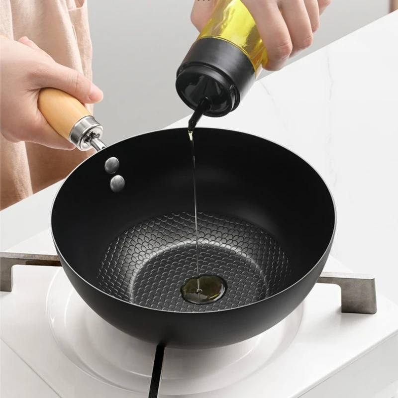 Non-Stick Iron Pan Frying Pan with lid Uncoated Gas Stove Induction Cooker Universal Saucepan Cookware set Handmade Wok Pan