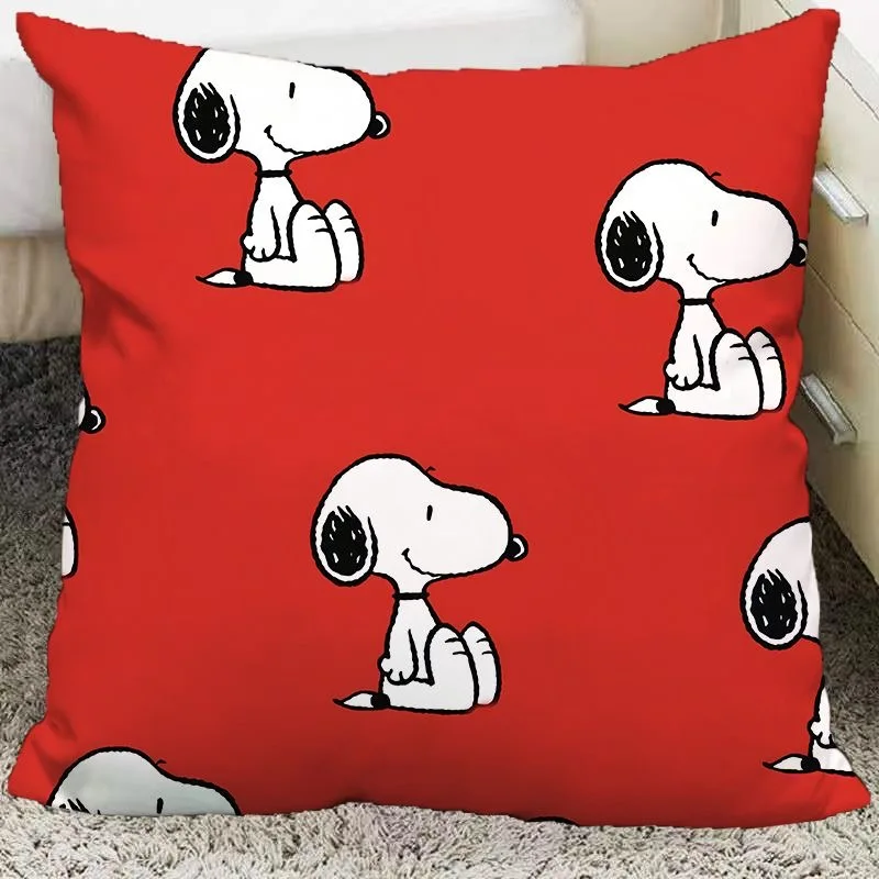 thumbnail image 1 of Almohada con estampado de anime de Peanuts, cojín suave con dibujos animados kawaii de Snoopy y Charlie Brown, cojín decorativo para sofá, silla, cama de coche, 1 of 5