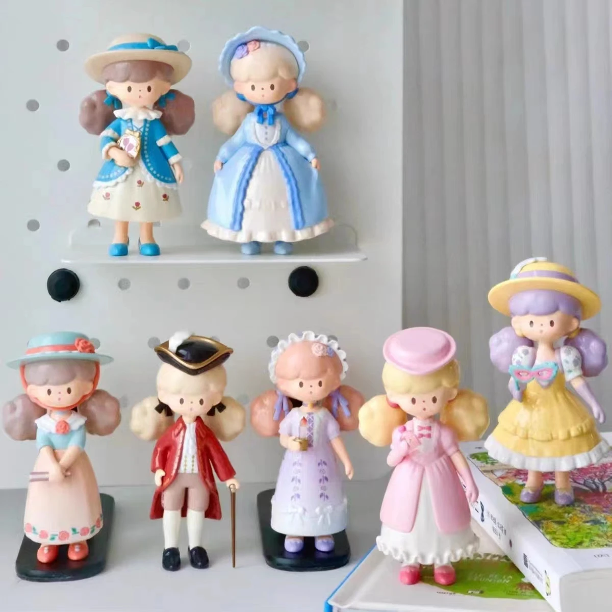 

Original Molinta dreams back to the Rococo series blind box Toys model Confirm Style Cute Anime Figure Gift Surprise box