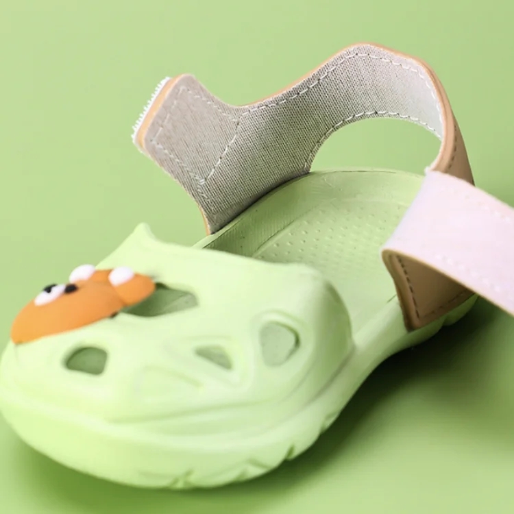 Kids Sandals Summer Brand Cartoon Hollow Kids Shoe Crash Resistant Sandals Girl Light Casual Shoe Anti Slip Boy Beach サンダル