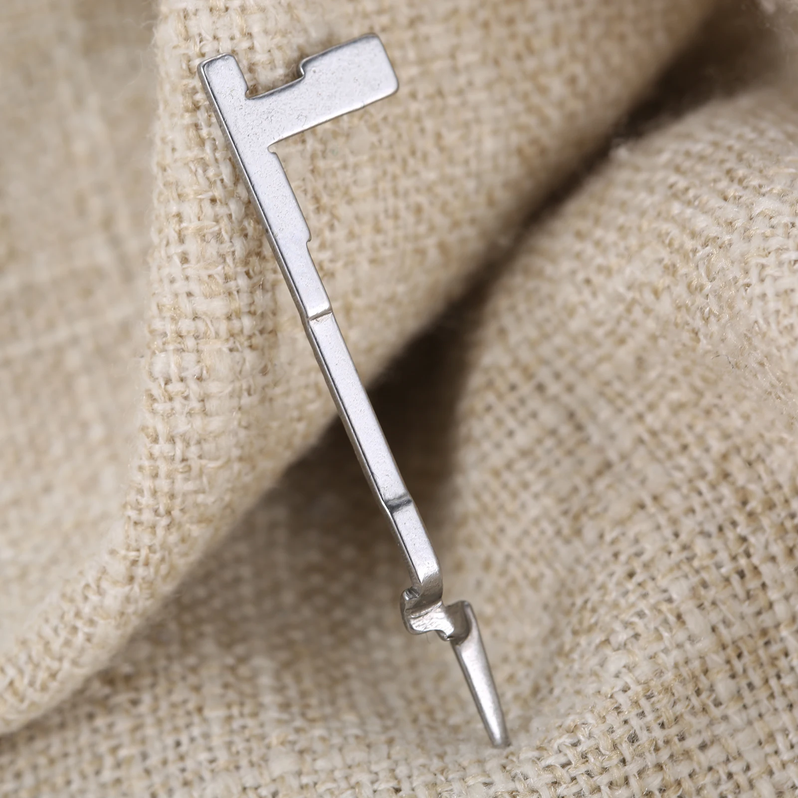 550450 Sewing Machine Needle Guard for SINGER Overlock 14U544 14U554