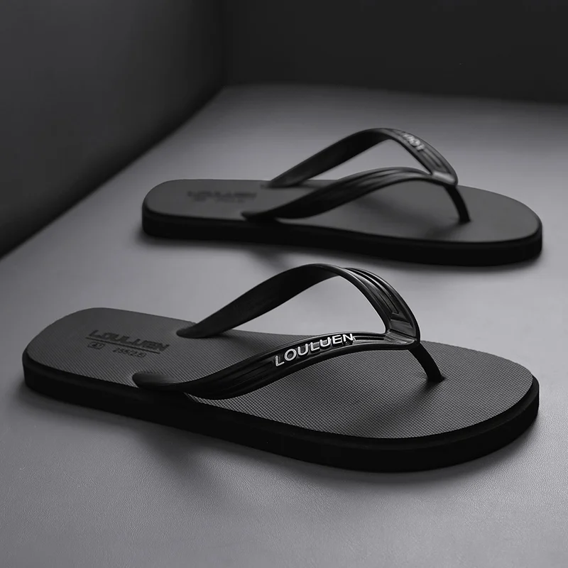 New men's flip flops with soft sole, comfortable, open toe flip flops for indoor and outdoor walks, summer beach flip flops for