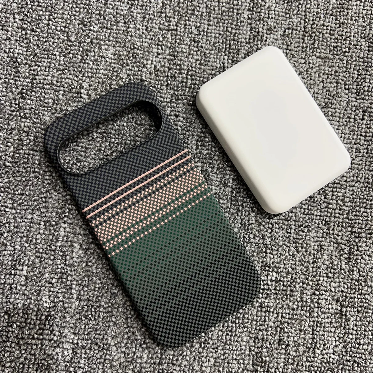 Slim Frameless Carbon Fiber Pattern Phone Case with Magsafe Compatibility and Shockproof Design