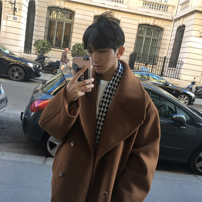 Winter Long Woolen Coat Men Loose Korean Version of The Trend Woolen Coat Men Long Trench Coat Men.