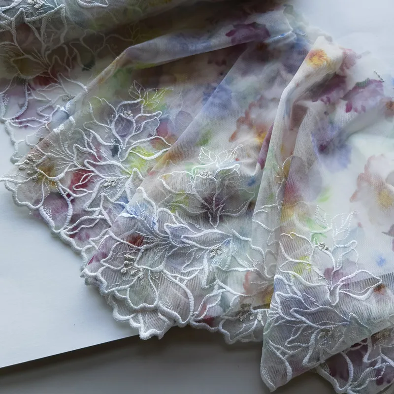 

Кружевная отделка с цветочным принтом, 15 метров