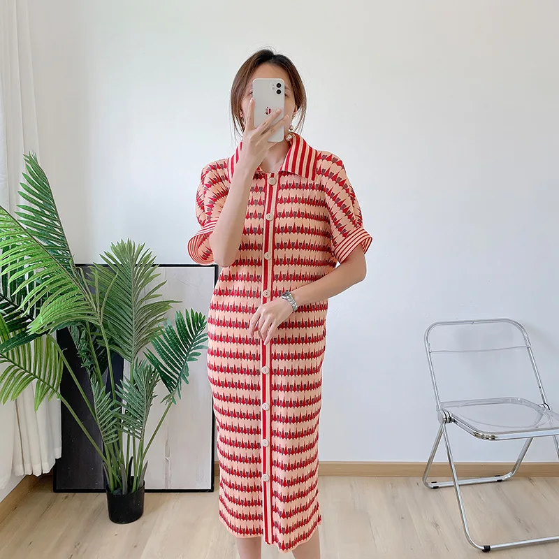 

2022 spring and summer new pleated mid-length skirt printing personalized design loose slim dress