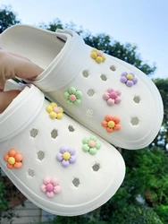 Set of 10 Three-Dimensional Floral Shoe Decorations (Colorful)