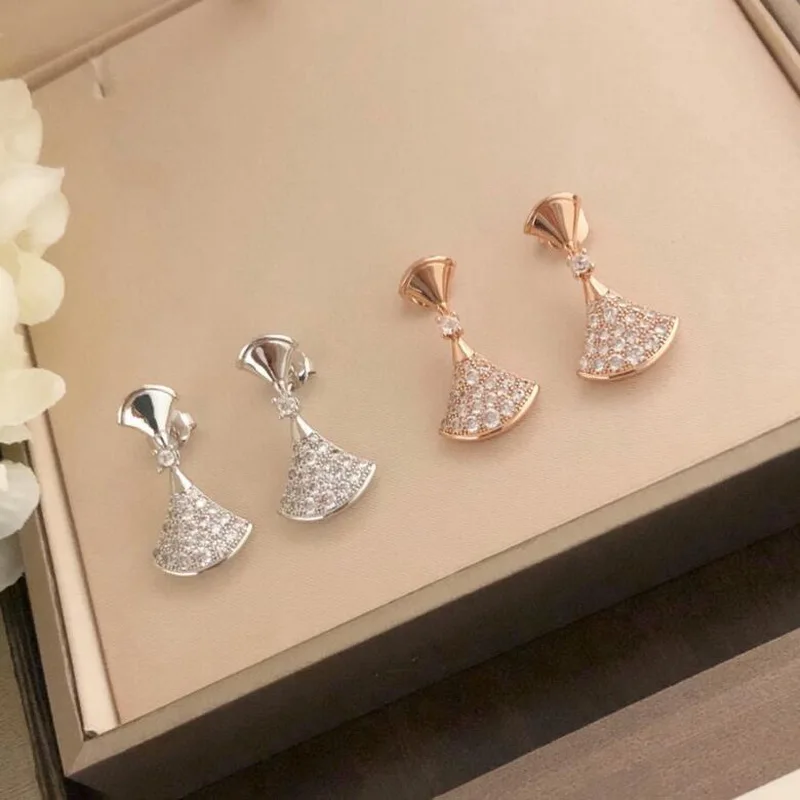 

Fashion Elegant Style Women Lady Stud Earrings Inlay Cubic Zircon Skirt Fan Shaped Plated Rose Gold Color Eardrop