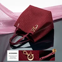 CH Women's Handbag Large Capacity Women's Simple Daily Commute Versatile Solid Color Letter Printed Design Shoulder Bag - Image 6