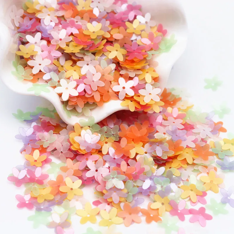 

Sequin Matte White Color 10mm Cup Five Finger Flower Sequins Paillettes Sewing Wedding Craft Women Garments Accessories 10g/lot