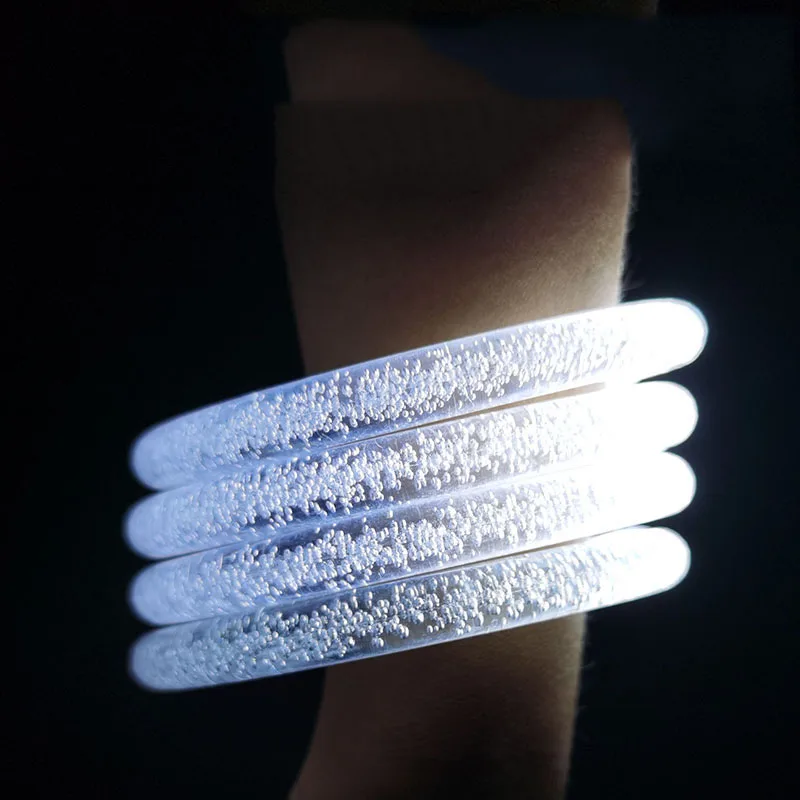 Description Picture 5 of item6pcs LED Stick Bracelets Flashing Bracelet Luminous For Children Adult Wedding Birthday Glow In The Dark Party Supplies