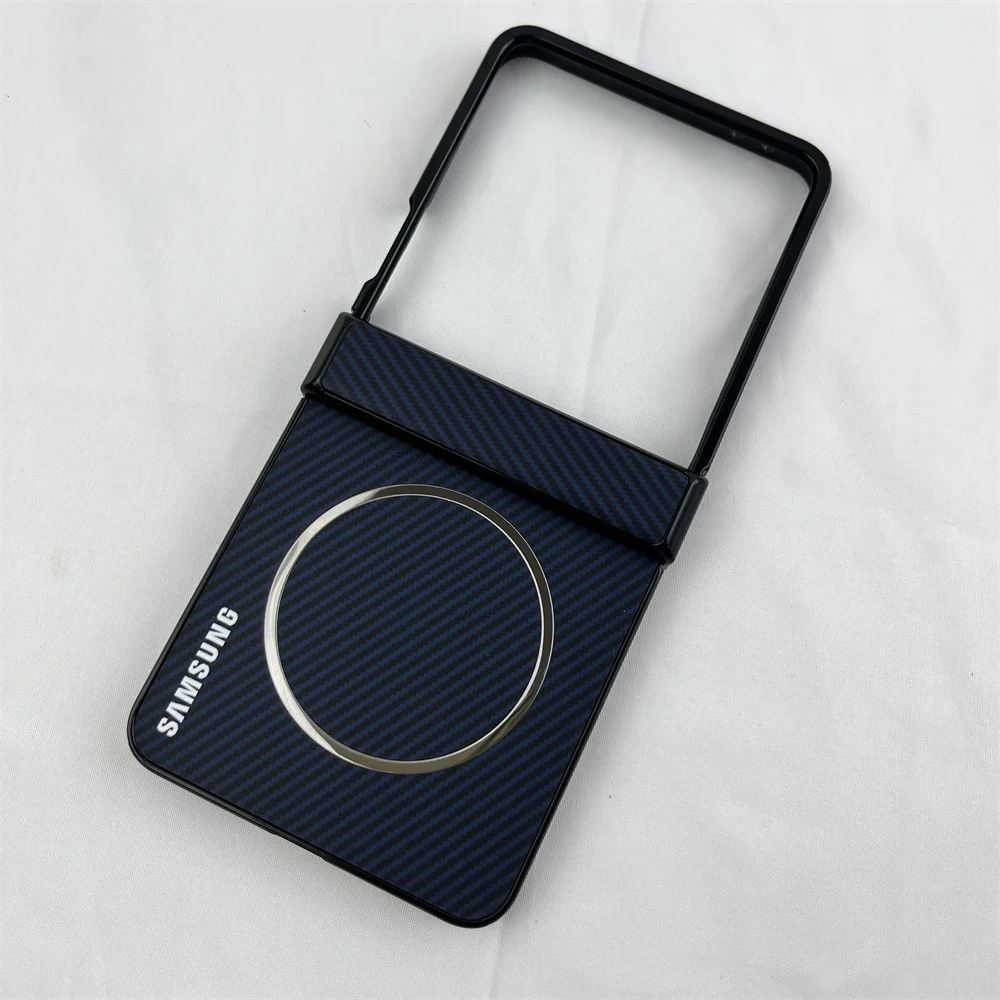 Carbon Fiber Pattern Magnetic Phone Case with Magsafe Compatibility - Slim Protective Back Cover