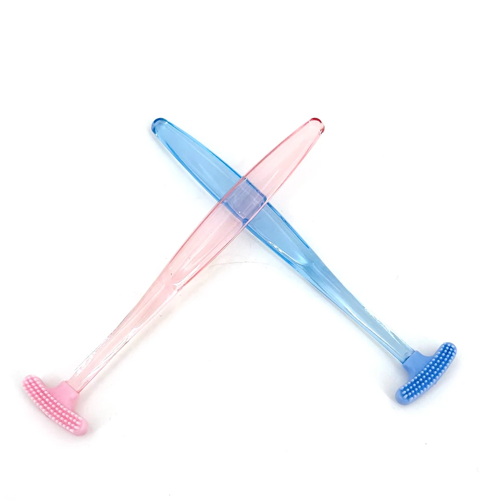 Puliscilingua in silicone e detergente orale per alito fresco_voghion.com