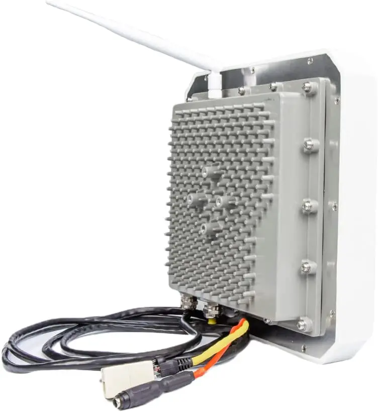 

Yanzeo SR891 40m R2000 большой радиус освещения, RJ45 WiFi IP67 выход UHF RFID ридер