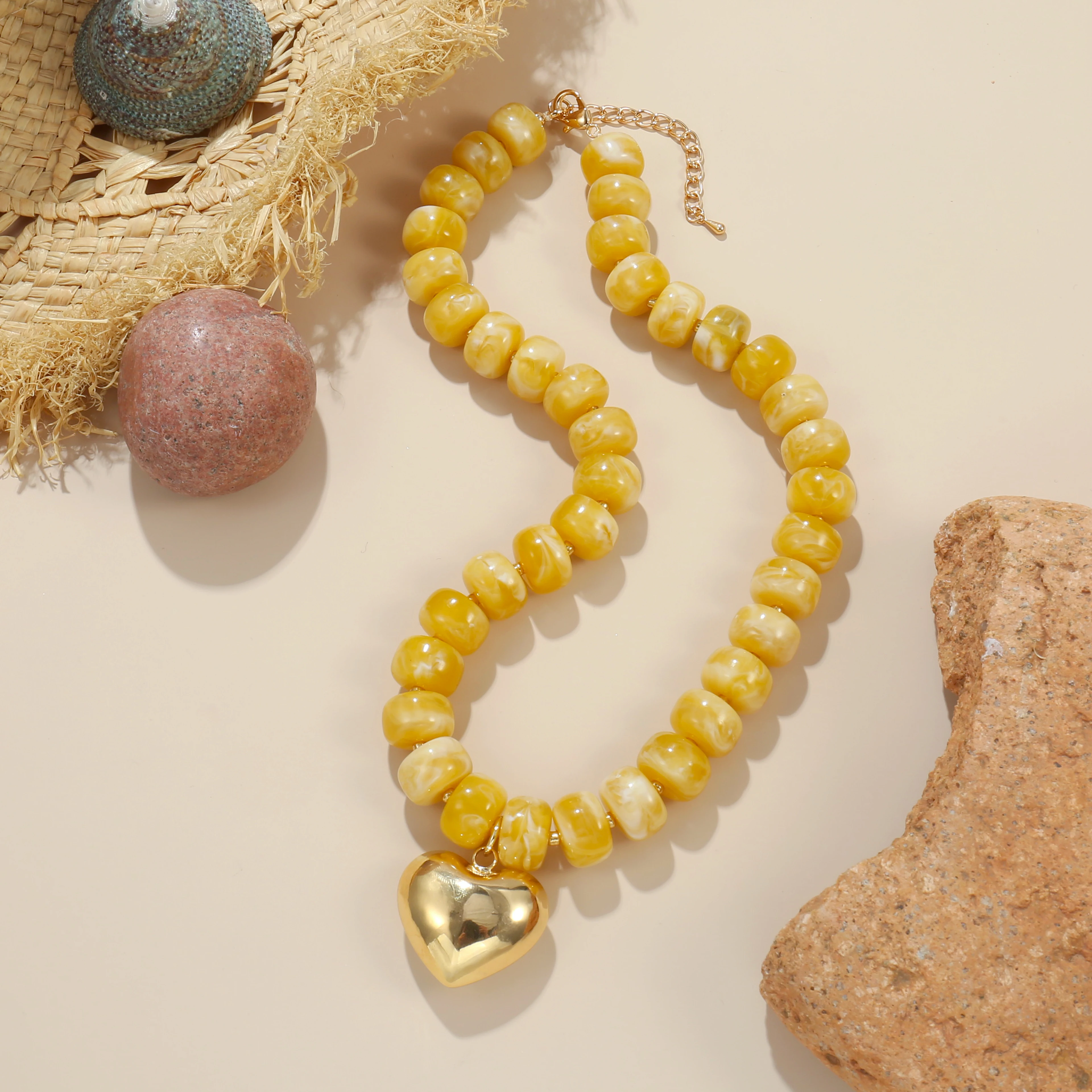 Badu Bohemia Colorful Acrylic Beaded Choker Necklace for Women 14K Gold Plated Heart Pendant Summer Aesthetic Y2K Jewelry Gift
