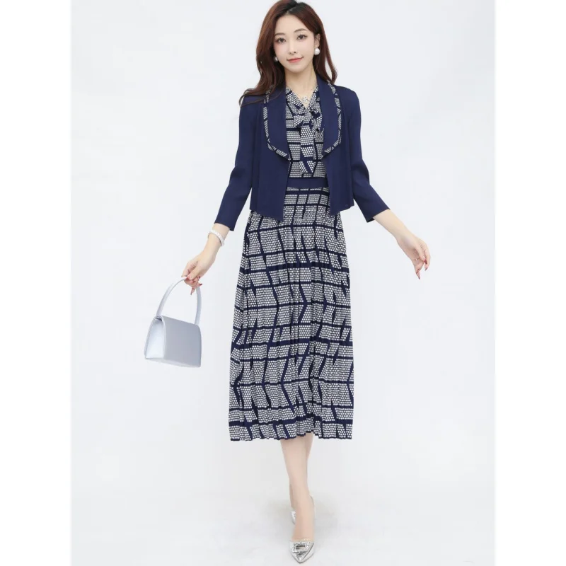 

Free Shipping MIYAKE Pleated Style Spring Fashion Print Inner Style New Wrinkle Set Dress Small Suit Two Pieces [20240005]