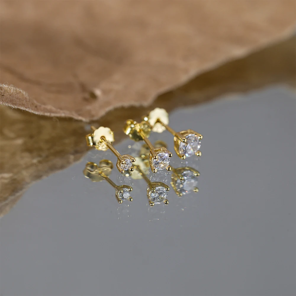 4mm diamond sale stud earrings