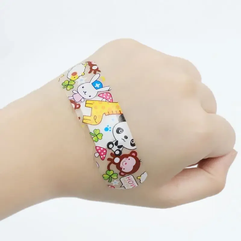100pcs/set Cartoon Band Aid First Aid Strips Tape Kawaii Skin Patch Wound Dressing Plaster Adhesive Bandages Woundplast 4