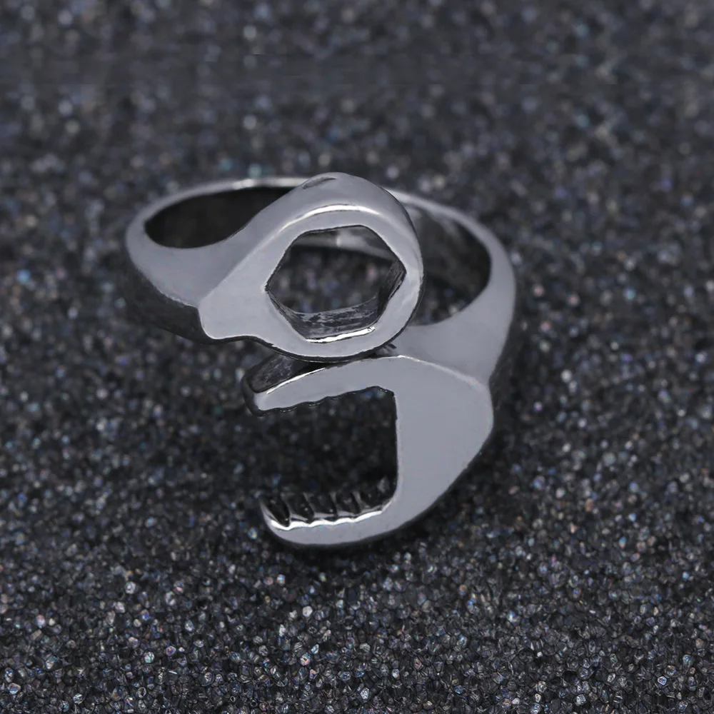 Hot Leathers Ladies Wrench Biker Ring
