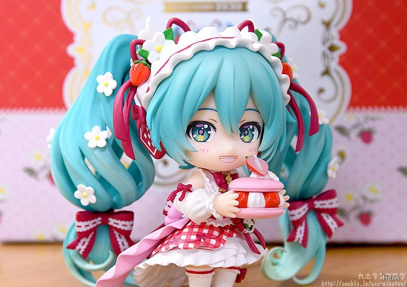 S9166fbcadec94774aed7a9d1b7fe0d2bl - Hatsune Miku Figure