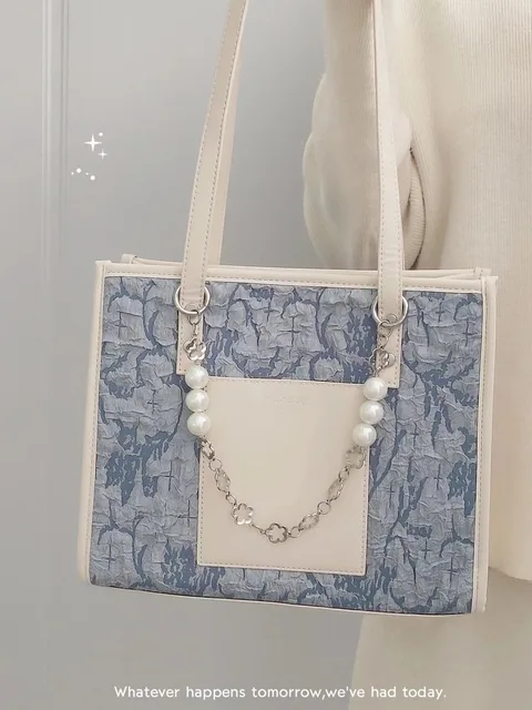 Sea Salt Breeze Tote 5