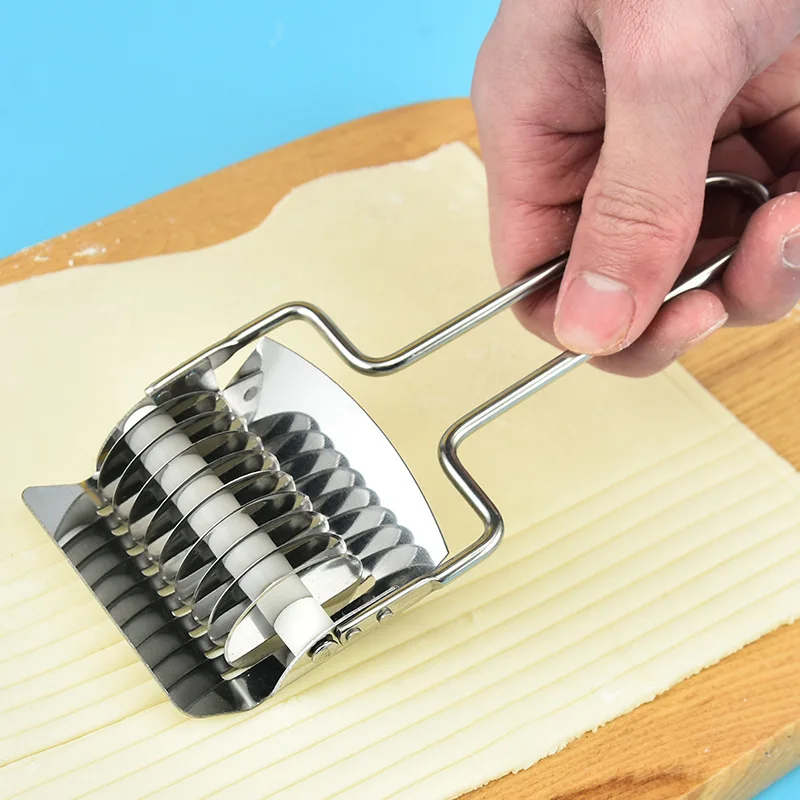 Noodle Cutter Household Manual Stainless Steel Noodle Cutter Machine Instant Dough Garlic Ginger Roller Cut Knife Makers Kitchen Pasta Tools