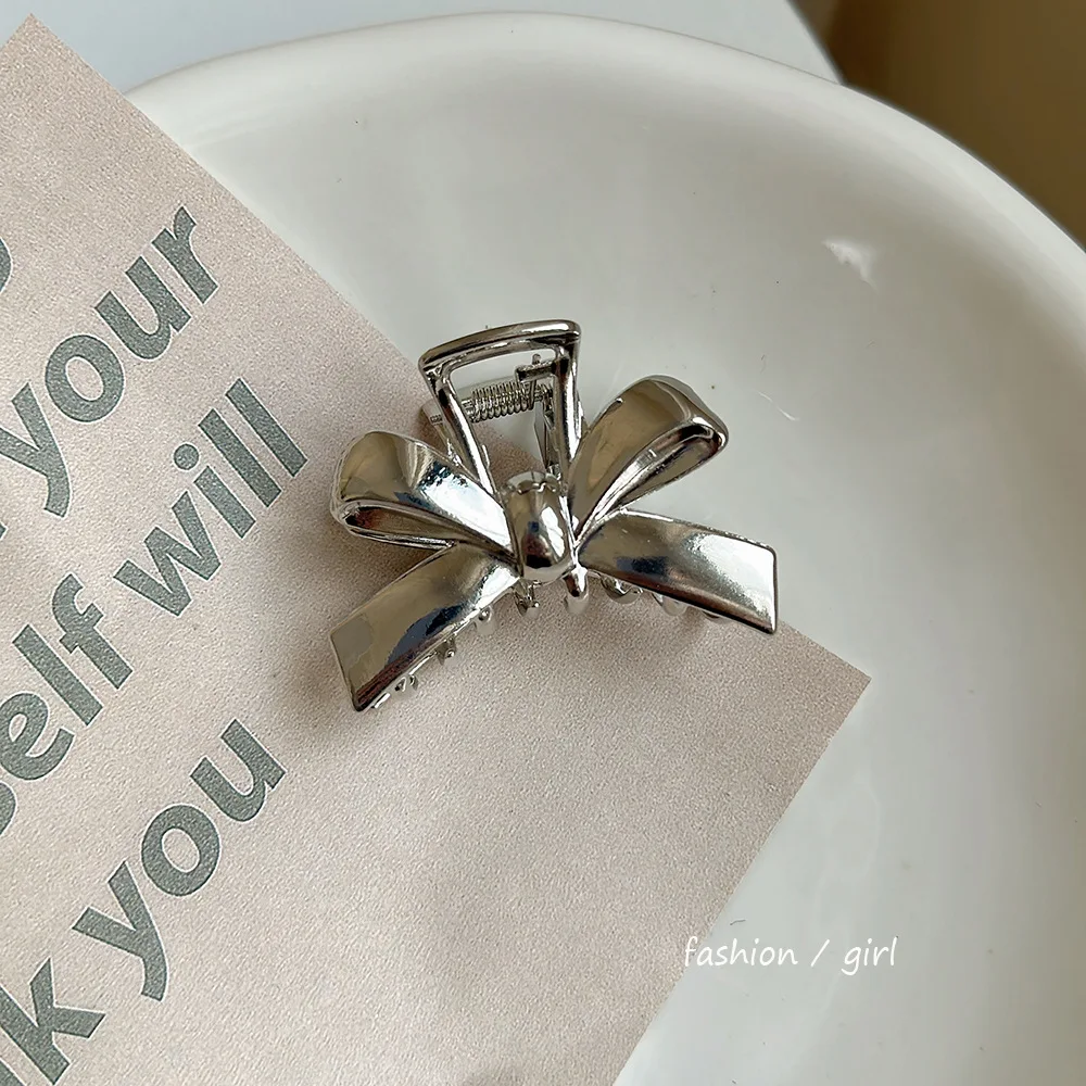 01- Silver Bow Mediu