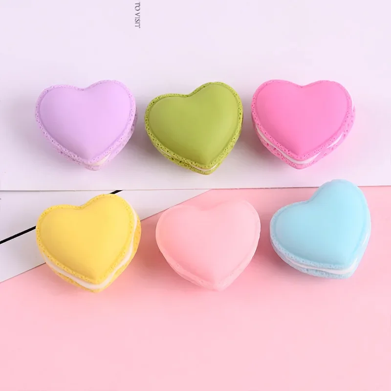 Miniature Figurines 10pcs 3D Simulation Candy Heart Macaron Miniature Figurines Resin Cabochon Fake Food DIY Jewelry Making Accessories