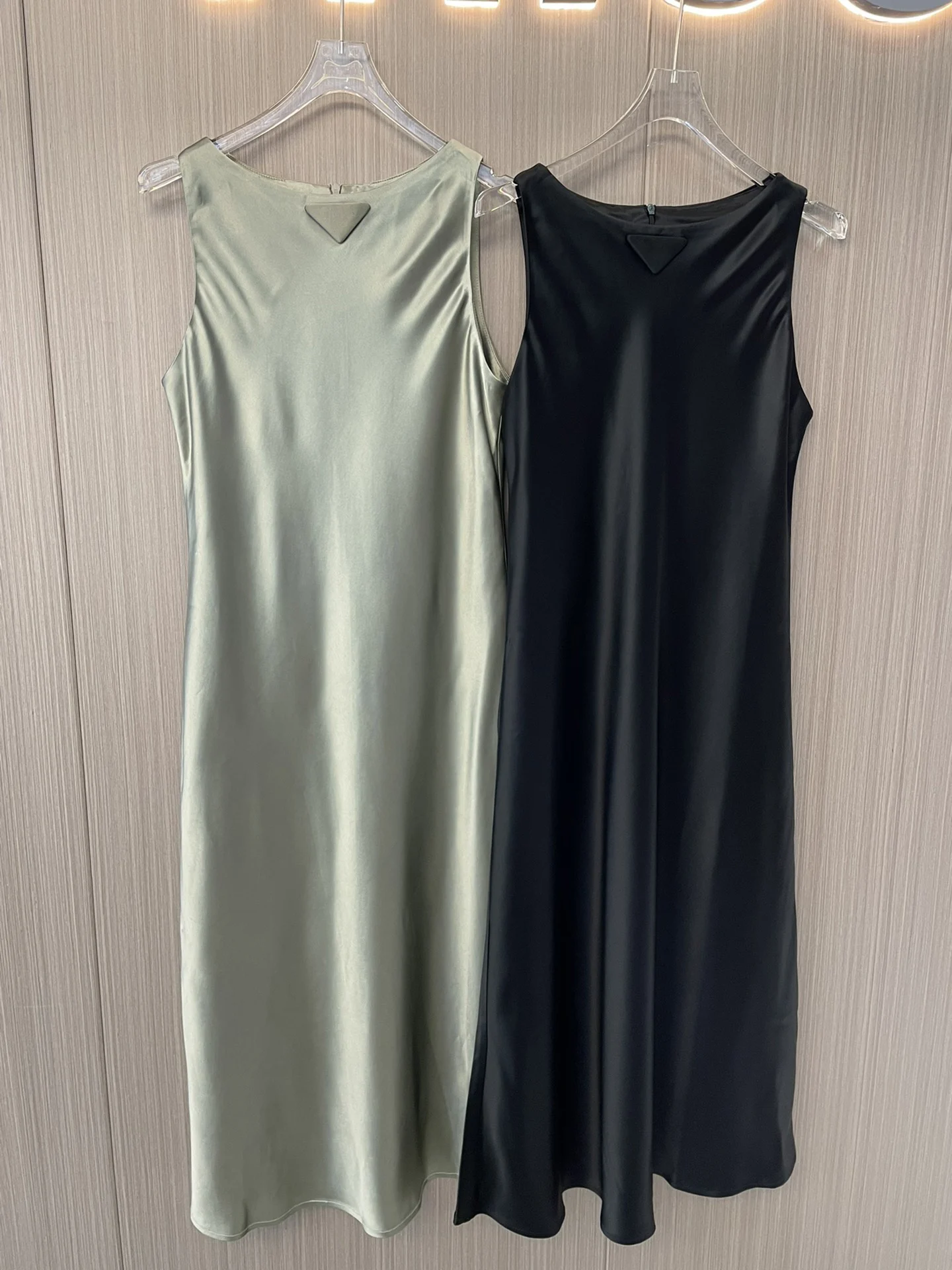 

Spring and summer new A-line dress French advanced version exquisite high-end slimming thin fabric soft and delicate