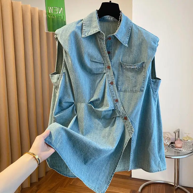 Women's Summer New Retro Patchwork Pocket Ruched Polo Collar Denim Vest Shirt Sleeveless Diagonal Button Solid Color Casual Tops biikpiik cargo retro ruched big poakets jeans loose low waisted denim pants streetwear joggers casual fashion women s trousers