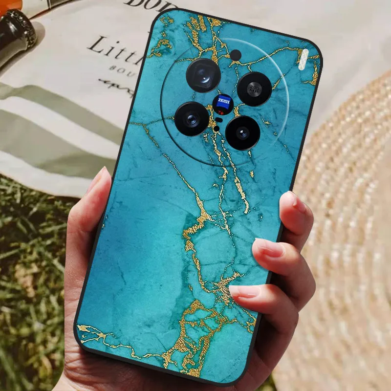 Luxury Painted Silicone Back Cover - Protective Shell